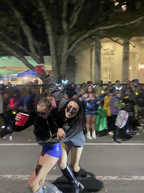 Mardi Gras 2023 at the parades Mardis Gras Aesthetic, Tulane Mardi Gras Outfits, Mardi Gras Party Outfit College, Mardi Gras Aesthetic, Mardi Gras Parade Outfit, Miscellaneous Aesthetic, Mardi Gras 2023, Manifest Board, Mardi Gra