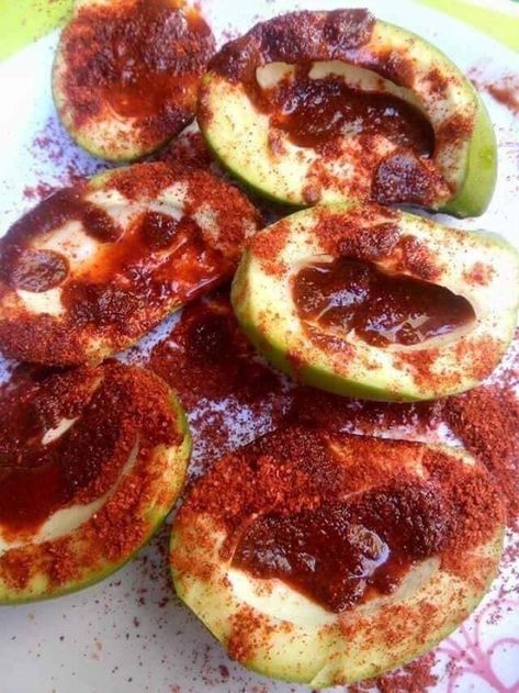 Y siguen los mangos verdes con chile. Cr7 Portugal, Mango Verde, Food Props, Honduras, Zucchini, French Toast, To Share, Portugal, Mango