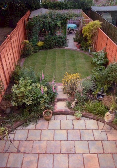 Small Yard Landscaping, Small Backyard Gardens, Garden Design Layout, Have Inspiration, Backyard Garden Design, Plants And Flowers, Small Garden Design, Garden Layout, Garden Cottage