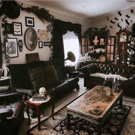 Witchy Living Room, Goth Living Room, Gothic Nature, Gothic Living Room, Gothic Homeware, Halloween Bedroom Decor, Gothic Room, Gothic Interior, Halloween Bedroom