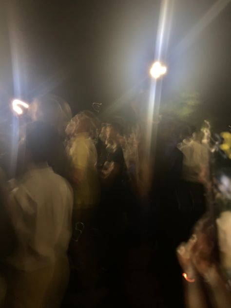 Blurred Faces Aesthetic, Party Aesthetic Blurry, Blurry Party Pics, Teen Party Aesthetic, Rave Core, Highschool Au, Punk 57, Teenage Parties, Lose Control