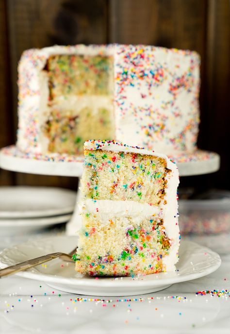 Super moist, buttery, yellow cake dotted with sprinkle. Classic, sweet and creamy buttercream frosting sprinkled with...well sprinkles. Pbs Food, Sprinkle Party, Confetti Cake, Funfetti Cake, Sprinkle Cake, Swiss Meringue Buttercream, Cupcake Cake, Vanilla Buttercream, Vegan Cake