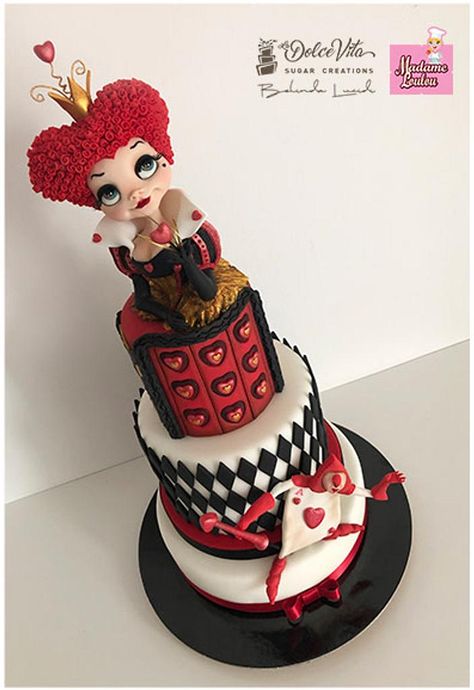 Disney Villain Party, Villains Party, Alice In Wonderland Room, Alice In Wonderland Cakes, The Queen Of Hearts, Homemade Marshmallows, Alice In Wonderland Tea Party, Childrens Birthday Cakes, Crazy Cakes