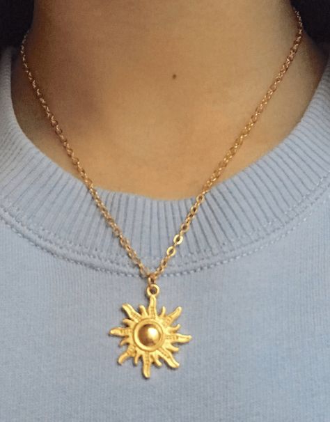 Sun Necklace Aesthetic, Aesthetic Sunflower, Sun Jewelry, Mark Of Athena, Sun Aesthetic, Necklace Aesthetic, Sunflower Jewelry, Sun Necklace, Jewelry Aesthetic