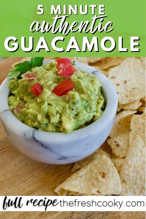 Get all of the tips to make your own authentic and simple guacamole. In 5 minutes with a few ingredients you will have the best guacamole recipe. #thereshcooky #cincodemayorecipes #bestguacrecipe Quacomale Recipe Simple, Guacolme Recipe, Easy Quacomale Recipe, Quacomale Recipe, Wholly Guacamole, Guac Recipe, Guacamole Recipe Easy, Best Guacamole Recipe, Healthy Recipes For Diabetics