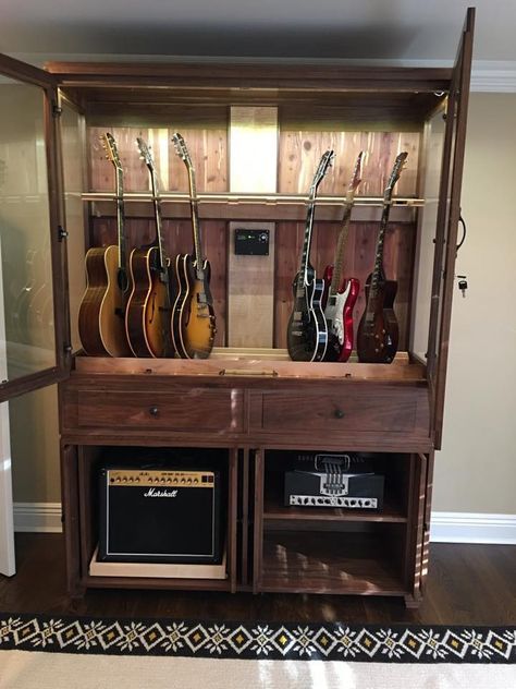 Guitar Furniture Ideas, Guitar Cabinet Diy, Guitar Cupboard, Guitar Storage Ideas, Guitar Organization, Guitar Storage Cabinet, Music Room Office, Ideas Armario, Office Music