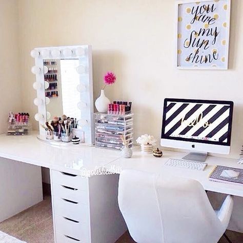 (paid link) Reasons you infatuation a bedroom vanity White Desk, Teen Girl Bedroom, Vanity Room, Glam Room, Room Stuff, Makeup Rooms