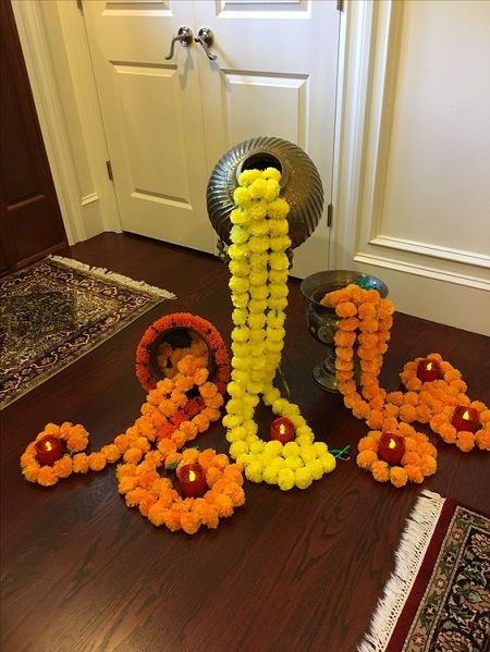 Dussehra Decoration, Deepavali Decoration, Significance Of Diwali, Diwali Decoration Ideas, Indian Wedding Decorations Receptions, Red Wedding Theme, Diwali Decorations At Home, Housewarming Decorations, Wedding Entrance Decor