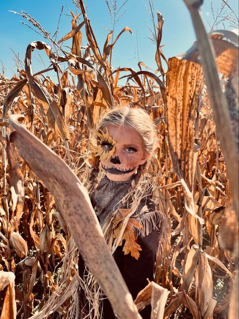 Costume from #spirithalloween Scary Scarecrow Costume Women, Scare Crow Halloween Costume Ideas, Scarecrow Photoshoot, Crow Photoshoot, Halloween Scarecrow Costume, Scarecrow Costume Women, Scary Scarecrow Costume, Scarecrow Costumes, Scarecrow Halloween Costume