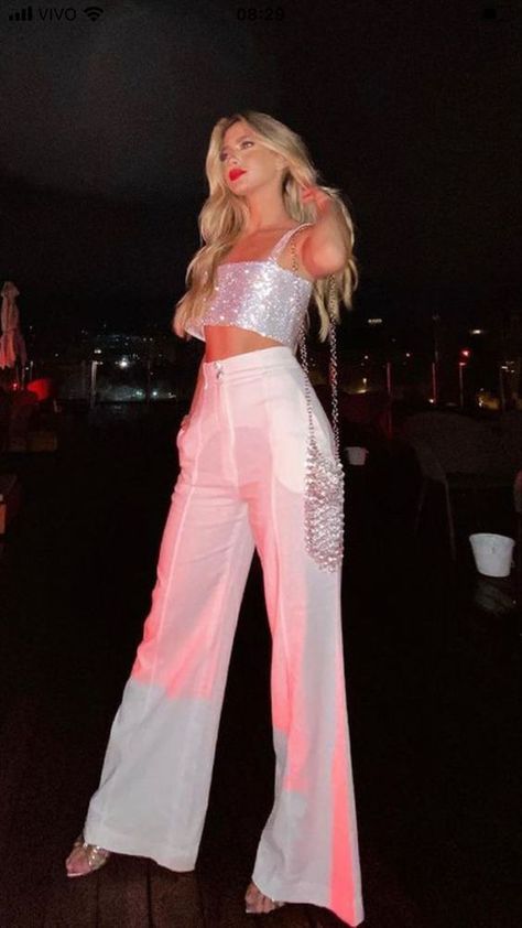 White Pants Club Outfit, All White Concert Outfit Ideas, Pink Fluffy Top Outfit, All White Disco Outfit, White Disco Party Outfit, Clubbing Pants Outfits Night, White Pants Outfit Night Out, White Pants Bachelorette Outfit, Club Pants Outfit Night