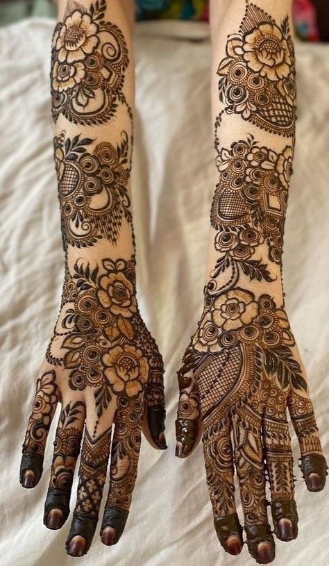 Arabic Mehndi Designs For Engagement, Arabic Mehandi Full Hand, Engagement Henna Designs Arabic, Unique Mehndi Designs Full Hand, Floral Full Hand Mehndi Designs, Indian Arabic Mehndi Designs, Mehendi Designs For Full Hands Arabic, Arabic Back Mehndi Designs, Bridal Mehndi Designs Full Hands