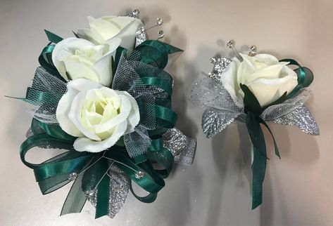 Green Prom Nails Short, Wrist Corsage Ideas, Prom Wrist Corsage Ideas, Green Prom Nails, Silk Corsage, Lapel Corsage, Green Corsage, Prom Prep, Prom Flowers Bouquet