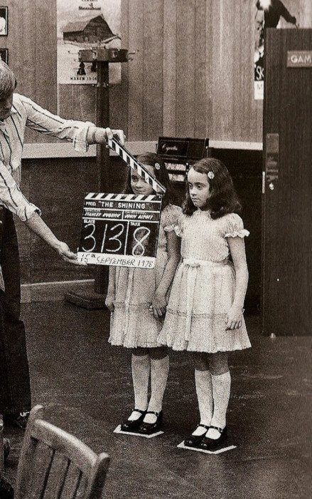 fav creepy twins....next to the olsens' Human Centipede, The Shining Twins, Film Vintage, Diane Arbus, Septième Art, Film Horror, I Love Cinema, Stanley Kubrick, Photo Vintage