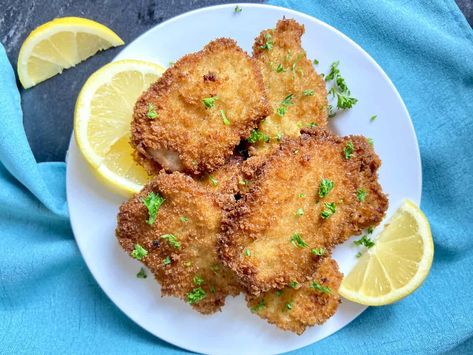 Easy Pork Schnitzel by SmartyPantsKitchen Pork Snitzel, Natchitoches Meat Pie Recipe, Bread Cutlet, Meat Pie Recipe, Pork Schnitzel, Lemon Butter Sauce, Pork Cutlets, Lemon Sauce, Meat Pie