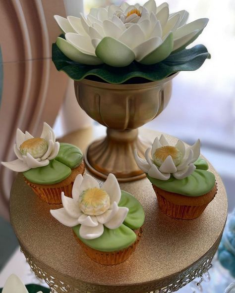 Princess and the frog, themed sweets Deco @galedollc #handmade #cakedecorating #cakes #fondant #jelly #party #wintergarden… | Instagram Tiana Desserts, Princess Tiana Dessert Table, Princess And The Frog Dessert Table, The Princess And The Frog Sweet 16, Princess And The Frog Birthday Theme, Princess And The Frog Desserts, Princess And The Frog Treats, Princess And The Frog Themed Party, Princes And The Frog Quinceanera Theme