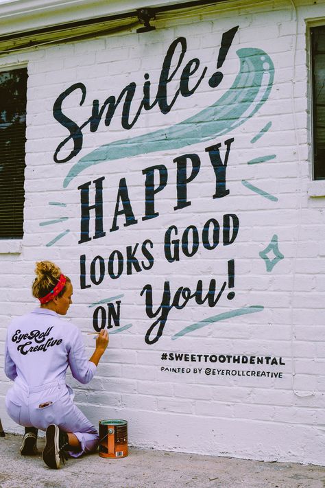 Sweet Tooth Dental: Exterior Mural Dental Mural Art, Selfie Wall Dental Office, Dental Chalkboard Ideas, Dental Office Chalkboard Ideas, Dental Office Quotes, Dental Selfie Wall, Dental Office Signs Outside, Dental Clinic Sign Board Design, Dental Office Art