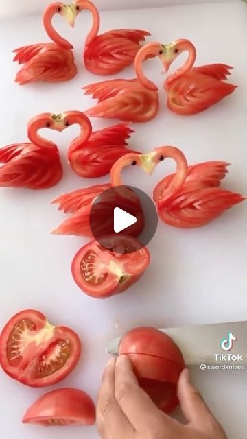 Decorações Com Comidas, Amazing Food Decoration, Fruit And Vegetable Carving, Amazing Food Art, Creative Food Art, Vegetable Carving, Charcuterie Recipes, Food Carving, Easy Food Art