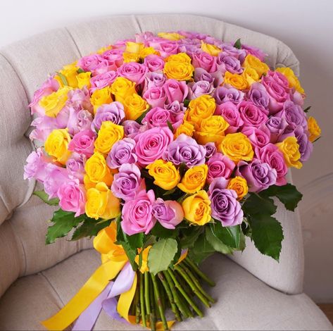 Beautiful Bouquet Of Flowers, Flower Bouquets, Beautiful Bouquet, Feminine Energy, Amazing Flowers, Wedding Bells, Beautiful Roses, Flowers Bouquet, Beautiful Flowers