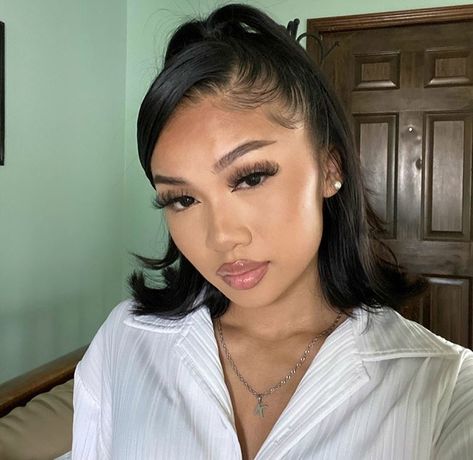 Half Up Half Down Silk Press, Side Part High Ponytail, Short Hair Baddie Hairstyles, Baddie Hairstyles For Short Hair, Straight Curls, Baddie Hairstyles Latina, Half Up Half Down Short Hair, Shower Hair, Twisted Hair