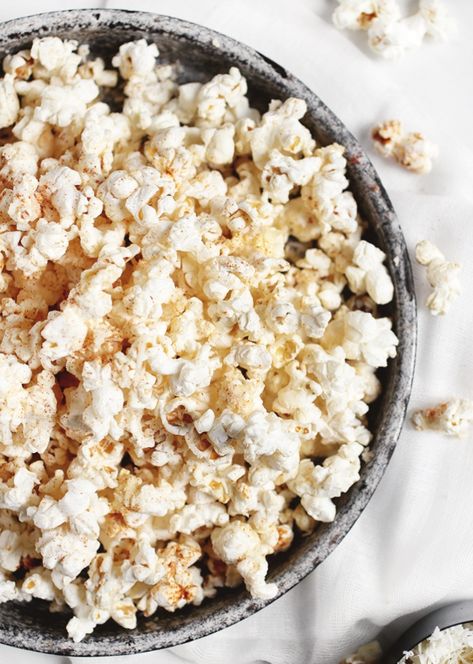 Spicy White Cheddar Popcorn - The Merrythought White Cheddar Popcorn, Cheddar Popcorn, Creative Diy Projects, Popcorn Party, Microwave Popcorn, White Cheddar Cheese, Cracker Snacks, Roasted Nuts, White Cheddar