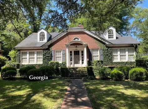 c.1925 Georgia Home For Sale $199K 100 Year Old Home, Cheap Houses For Sale, Georgia House, Homes For Sale Near Me, Georgia Country, Georgia Homes, Old Houses For Sale, Old Home, Outdoor Decorating