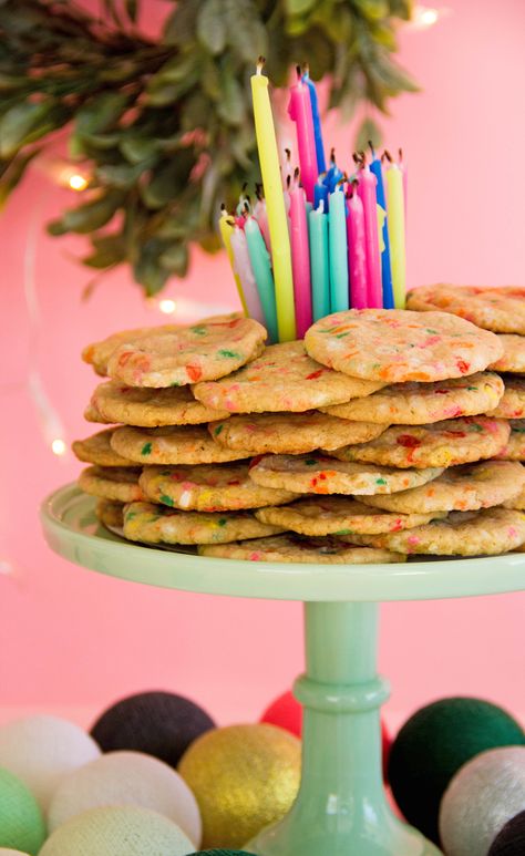 Sprinkle Cookie Cake Cookie Birthday Cake, Cookie Tower, Sugar Cookie Cake, Cookie Candle, Easy Delicious Cakes, Best Sugar Cookie, Sugar Cookie Cakes, Country Crock, Cakes Inspiration