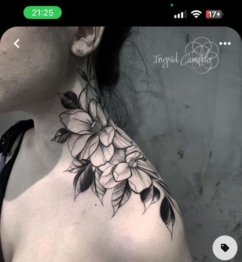 Flower Neck Tattoo, Side Neck Tattoo, Cool Shoulder Tattoos, Rose Tattoos For Women, Throat Tattoo, Neck Tattoos Women, Western Tattoos, Beautiful Flower Tattoos, Up Tattoo