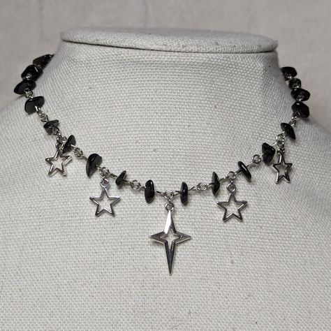 Obsidian And Stars Crystal Y2k Gothic Beaded Choker Necklace Measures Approximately 14 Inches With A Lobster Clasp And 1.5 Inch Extension Chain. Bead Color And Size May Vary As These Are Made To Order. Necklaces Jewelry, Star Jewelry Diy, Gothic Handmade Jewelry, Grunge Handmade Jewelry, Beaded Silver Necklace, Black Silver Jewelry, Necklace Glass Beads, Funky Necklaces Jewelry, Black Chains Jewelry