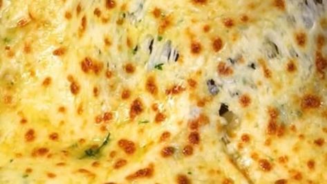 Cheesy Garlic Bread Tortilla Hack Is the Gift That Keeps on Giving - Delishably News Potato Gratin Easy, Potato Gratin Recipe, Seder Meal, Jewish Holiday Recipes, Cheesy Garlic Bread, Veg Dishes, Potato Gratin, Passover Recipes, Dinner Side Dishes