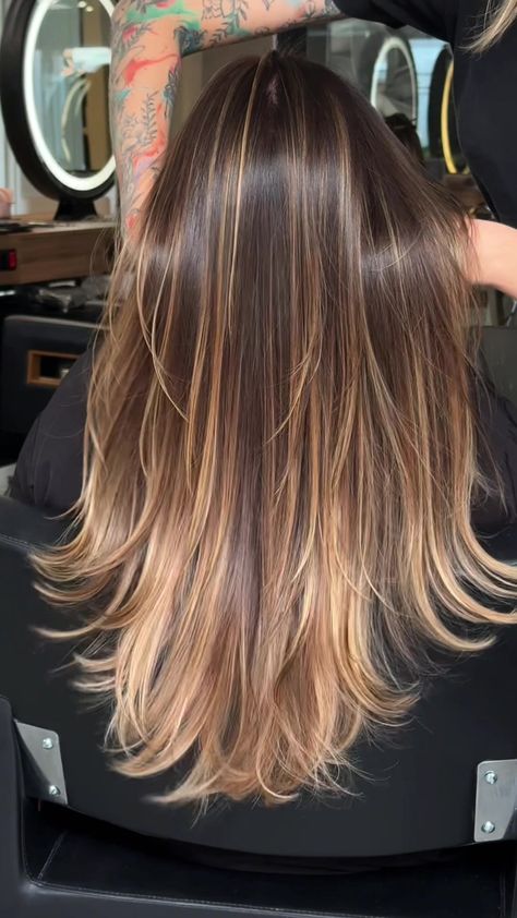 balayagehair Long Brown Hair Blonde Balayage, Balayage Ombre Hair Blonde, Blond Brunette Hair Balayage, Brown To Blonde Hair Balayage, Honey Hair Balayage, Balayage Hair On Dark Hair, Balayage Hair Dark Roots, Brown Balayage Hair Caramel, Reversed Balayage