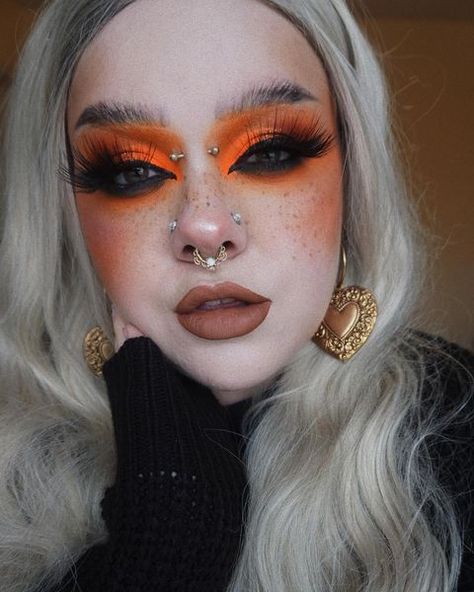 Kayla on Instagram: “Electric orange 🍊 Swipe over all the way to see my full outfit today. Top and leopard coat are from @motelrocks Brows:…” Natural Purple Makeup, Electric Orange, Orange Makeup, Bold Makeup Looks, Alt Makeup, Fall Makeup Looks, Leopard Coat, Purple Makeup, Cool Makeup Looks