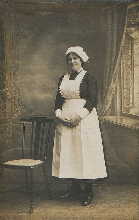 Edwardian Maid / Housekeeper Servant Clothes, Victorian Maid, Edwardian England, House Maid, Vintage Nurse, Maid Uniform, Portrait Pictures, My Fair Lady, Maid Outfit