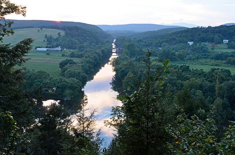 The Tye River Overlook is a must see when you visit James River State Park in Virginia James River Virginia, James River, Virginia Travel, Dark Skies, Adventure Awaits, Virginia, State Parks, Places To Travel, Wonder