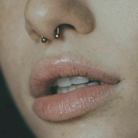 Septum Piercing Men, Septum Nose Piercing, Double Nose Piercing, Double Tongue Piercing, Septum Piercing Jewelry, Tragus Piercing Jewelry, Shirts Streetwear, Septum Nose, Face Piercings