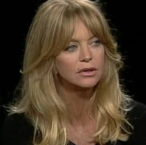 1970s Haircut, Long Fringe Hairstyles, 1970s Hairstyles, Layered Hair With Bangs, Goldie Hawn, Blonde Hair Looks, Hair Affair, Long Hair With Bangs, Haircuts For Long Hair