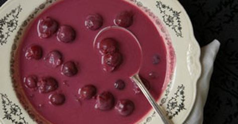 This Hungarian dish, enriched with the tang of sour cream, is a dessert disguised as a soup. Use frozen cherries and cherry juice according to Padden Cherry Soup, Chilled Soups, 12 Grapes, Cold Soup Recipes, Hungarian Dishes, Cold Soups, Fruit Soup, Hungarian Cuisine, Chilled Soup