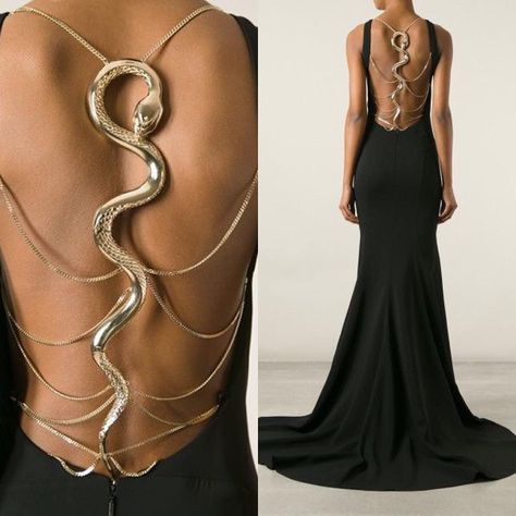 «I love it when fashion incorporates a design element that is jewellery like in its adornment. The 'Slytherin' dress by Roberto Cavalli dress is stunning,…» Slytherin Dress, Slytherin Clothes, Slytherin Outfit, Snake Dress, Prom Dress Inspiration, Gala Dresses, Glam Dresses, Roberto Cavalli, Fancy Dresses