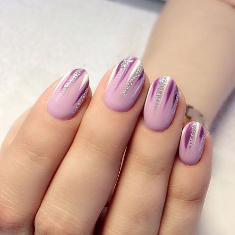 Pretty purples Waterfall Nails, Two Tone Nails, Purple Nail Art, Her Nails, Holographic Nails, Accent Nails, Nail Polishes, Purple Nails, Ombre Nails