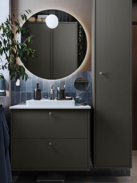 A small, polished bathroom with maximised storage - IKEA Bathroom Ideas Ikea, Ikea Bathroom Vanity, Small Bathroom Interior, Sophisticated Bathroom, Ikea Bathroom, Ideas Ikea, Small Bathroom Ideas, Task Lighting, Bathroom Interior