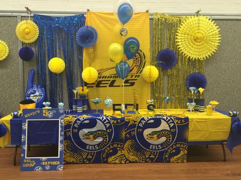 Parramatta Eels Cake table and candy buffet Christmas Classroom Treats, Parramatta Eels, Christmas Party Ideas, Dad Birthday Cakes, Classroom Treats, 90's Birthday Party, Christmas Card Crafts, Christmas Classroom, Boxing Day