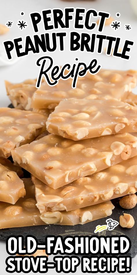 Peanut Brittle Walnut Brittle Recipe Easy, Soft Peanut Brittle Recipe, Crockpot Candy Recipes, Homemade Peanut Brittle, Gingerbread Fudge, Snacks Sweet, Chocolate Christmas Cookies, Peanut Brittle Recipe, Praline Recipe