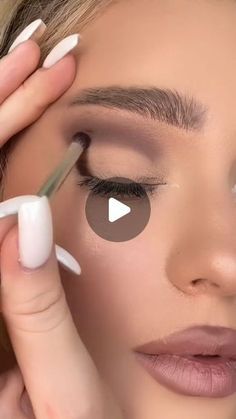 Simple Glam Make Up, Formal Eye Makeup Tutorial, How To Do Eye Makeup For Beginners, Work Party Makeup, How To Put Makeup On, Makeup Looks 2024, Makeup For Christmas Party, Contour Makeup For Beginners Over 40, How To Apply Makeup Step By Step