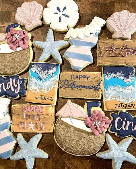 Beach Retirement Cookies, Retirement Beach Theme, Retirement Cookies Decorated, Beach Retirement Party, Retirement Cookies, Sugar Cookie Royal Icing, Themed Cookies, Mom Party, Summer Cookies