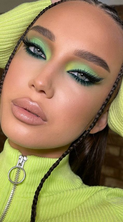 Makeup Archives - Fabmood | Wedding Colors, Wedding Themes, Wedding color palettes Makeup Verde, Green Eyeshadow Look, Summer Makeup Trends, Maquillage On Fleek, Concert Makeup, Vibrant Makeup, Yellow Makeup, Carnival Makeup, Neon Makeup