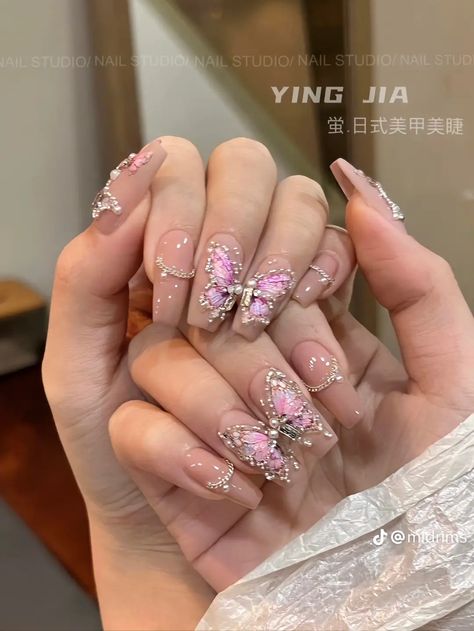 Butterfly Nails Glitter, Butterfly Nails Korean, Fun Almond Nail Designs, Diy Rhinestone Nails, Rave Nails, Latest Nail Designs, Queen Nails, Fake Nails Designs, The Audacity