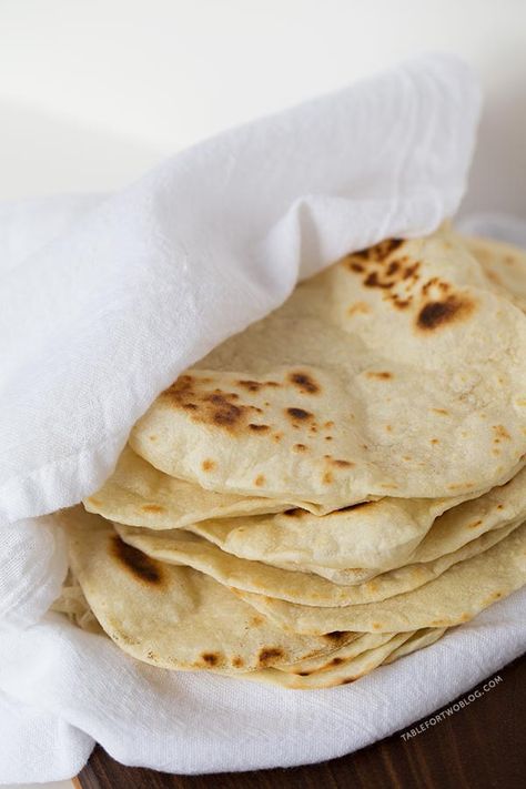 Homemade Flour Tortillas are way better than store-bought and so easy to make. Recipe on tablefortwoblog.com Homemade Tortilla Recipe, Tacos Vegan, Homemade Flour, Recipes With Flour Tortillas, Homemade Flour Tortillas, Tortilla Recipe, Homemade Tortillas, Pita Bread, Chapati