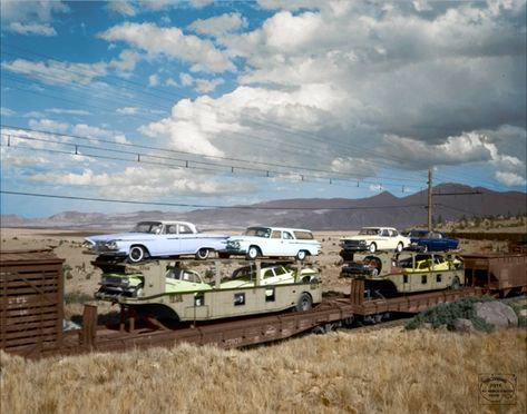 Train Auto, Railroad Industry, Chrysler Valiant, Car Delivery, Train Photos, Vintage Trains, Car Hauler, Milwaukee Road, Chrysler Cars