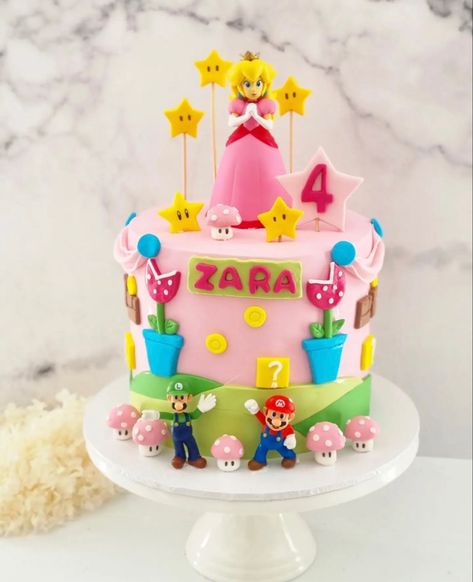 Super Mario Peach Cake, Princess Peaches Cake, Princess Peach Birthday Party Cake, Mario And Princess Peach Cake, Princess Peach Cake Birthdays, Pastel Princesa Peach, Princess Peach Cake, Princess Peach Birthday Party, Princess Peach Birthday