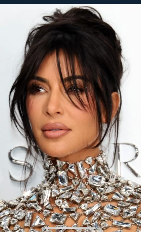 Gala Hairstyle With Bangs, Hair Up With Fringe, Kim Kardashian Curtain Bangs, Hollywood Glam Hair With Bangs, Kim Kardashian Hair Curtain Bangs, Kim K Bangs, Kim K With Bangs, Kim Kardashian Hair Up, Kim Kardashian French Twist