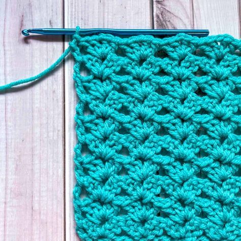 Crochet Iris Stitch Triple Crochet Stitch, Treble Crochet Stitch, Moss Stitch, Yarn Sizes, Double Crochet Stitch, Bead Stitching, Granny Squares Pattern, Single Crochet Stitch, Square Pattern